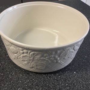 Vintage Mikasa English Countryside White DP 900 Soufflé/Serving Dish